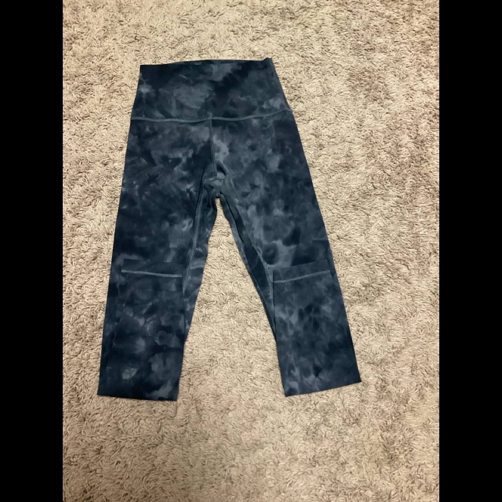 Lululemon Tights align 7/8 length Navy size 4